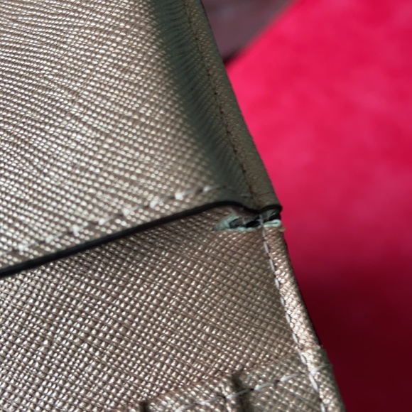 💜Kate Spade Wristlet💜 - Picture 15 of 16